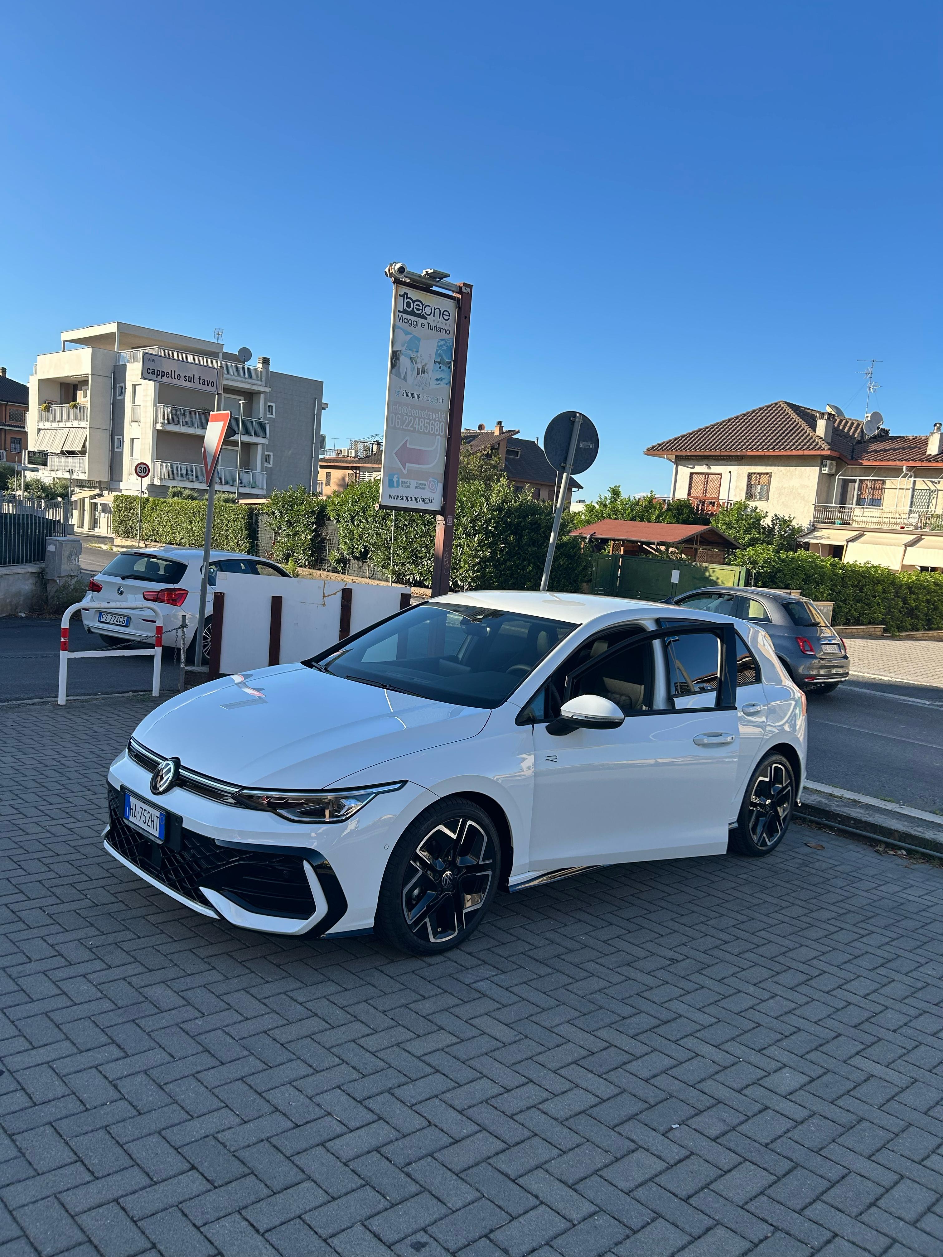 Golf R‑Line